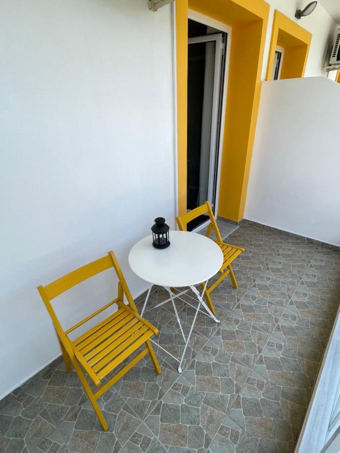 Aparthotel Orchard Retreat Himare Esterno foto