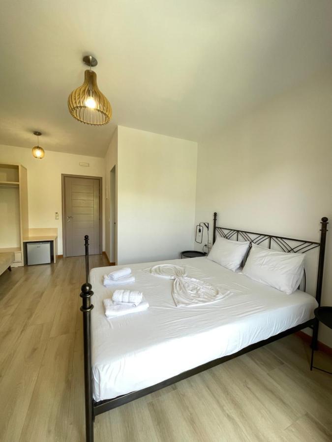 Aparthotel Orchard Retreat Himare Esterno foto