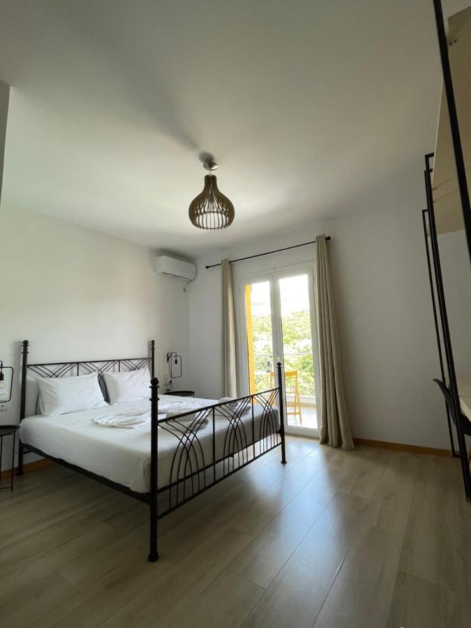 Aparthotel Orchard Retreat Himare Esterno foto