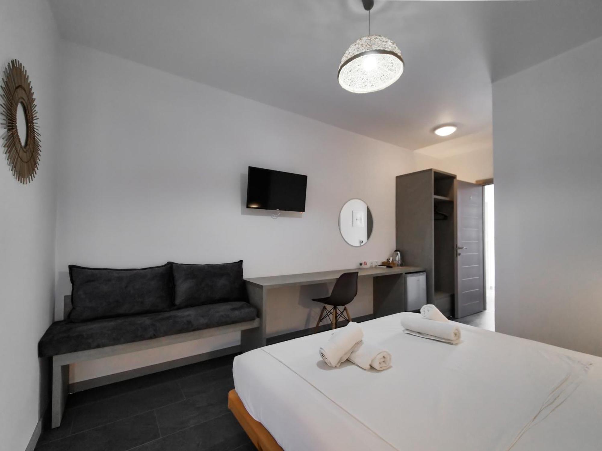 Aparthotel Orchard Retreat Himare Esterno foto