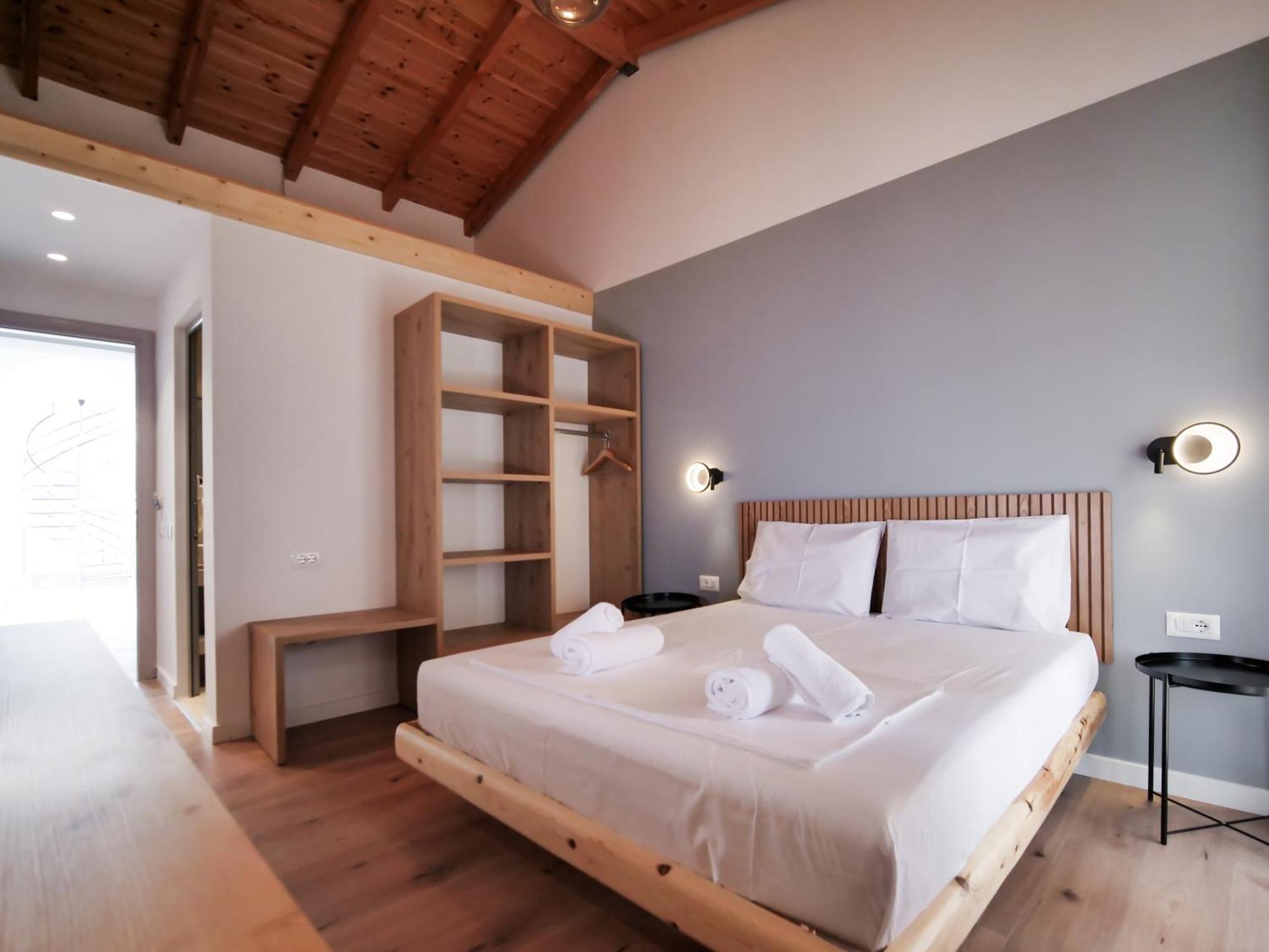 Aparthotel Orchard Retreat Himare Esterno foto