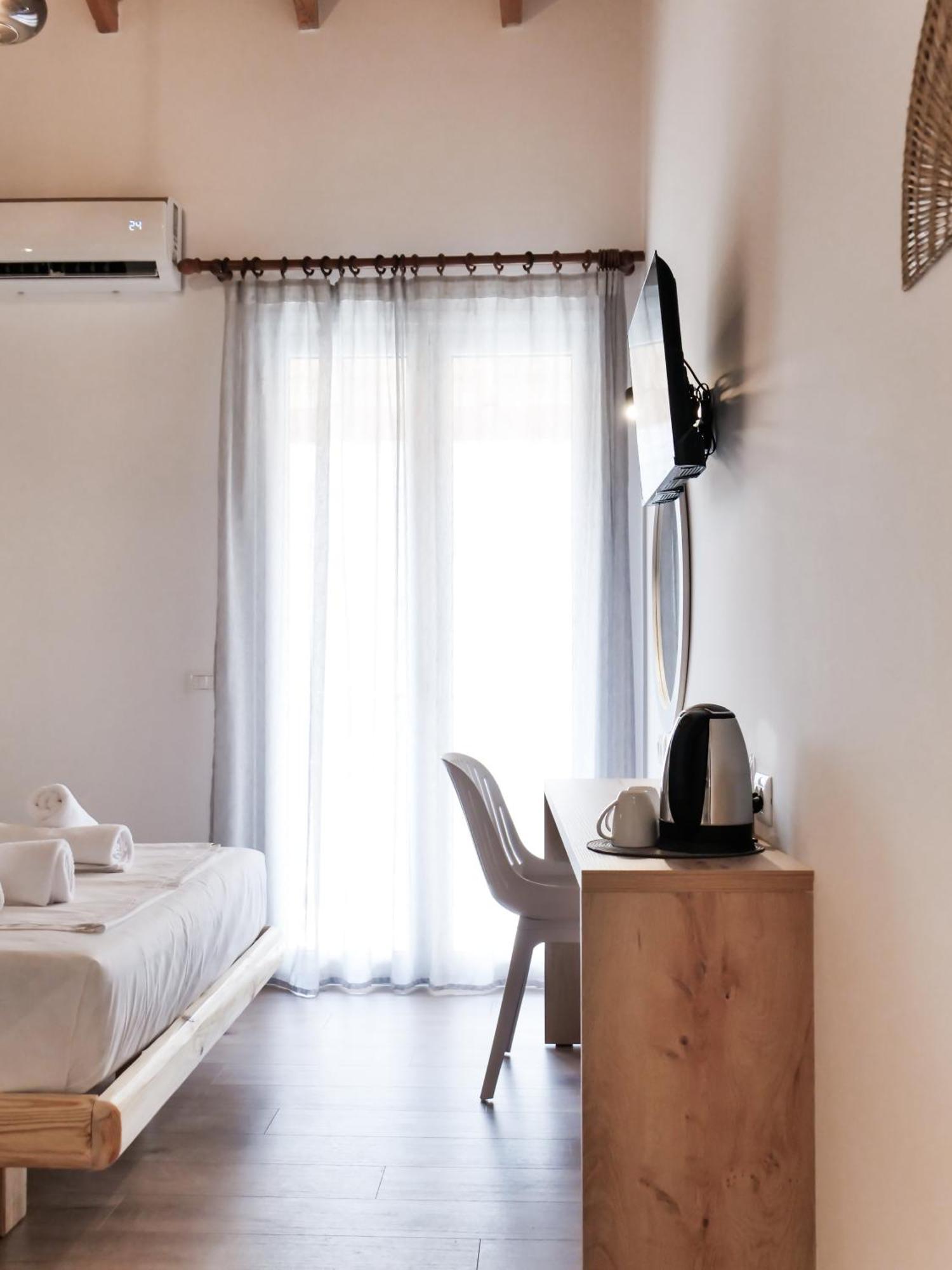 Aparthotel Orchard Retreat Himare Esterno foto