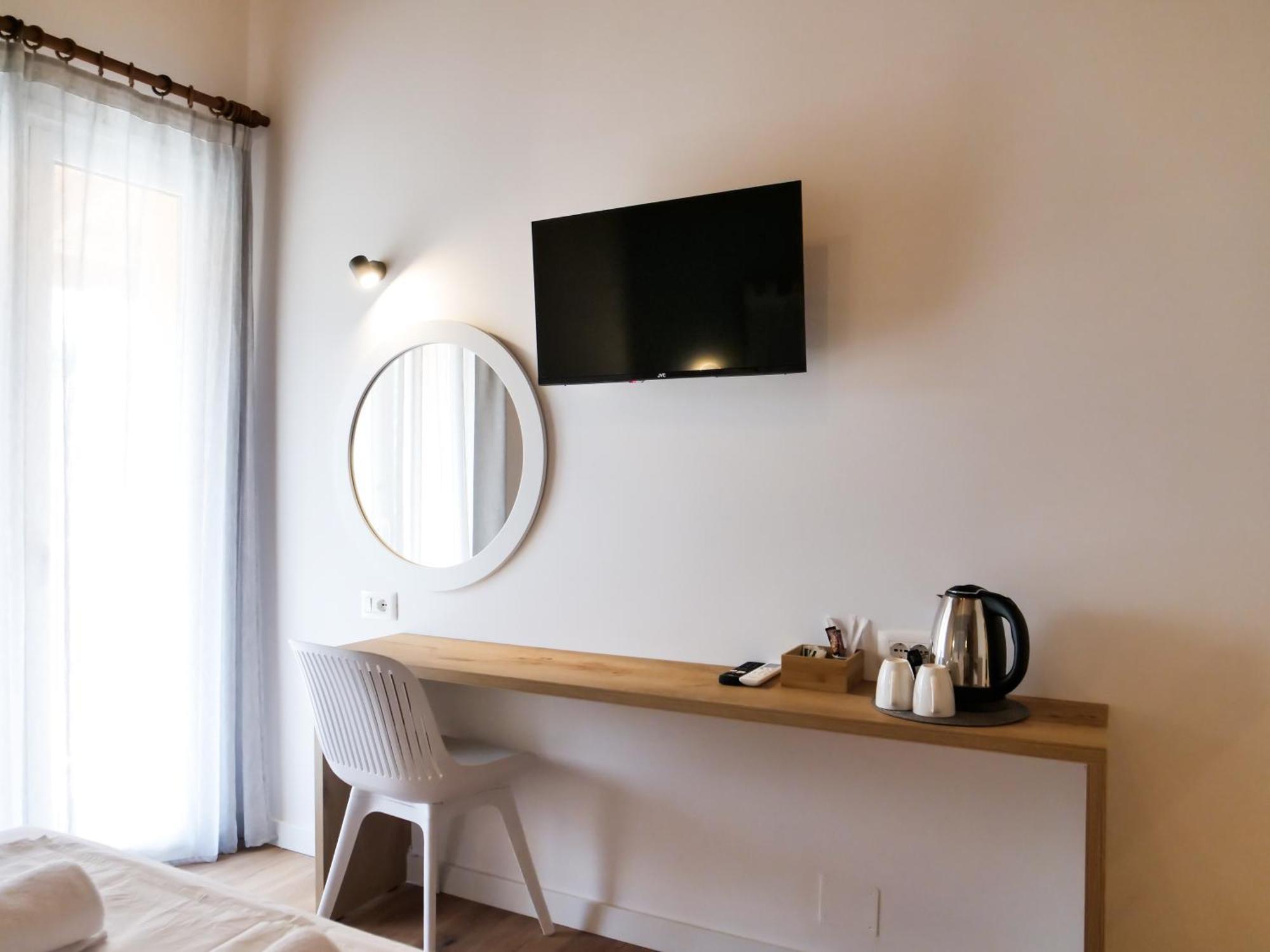 Aparthotel Orchard Retreat Himare Esterno foto