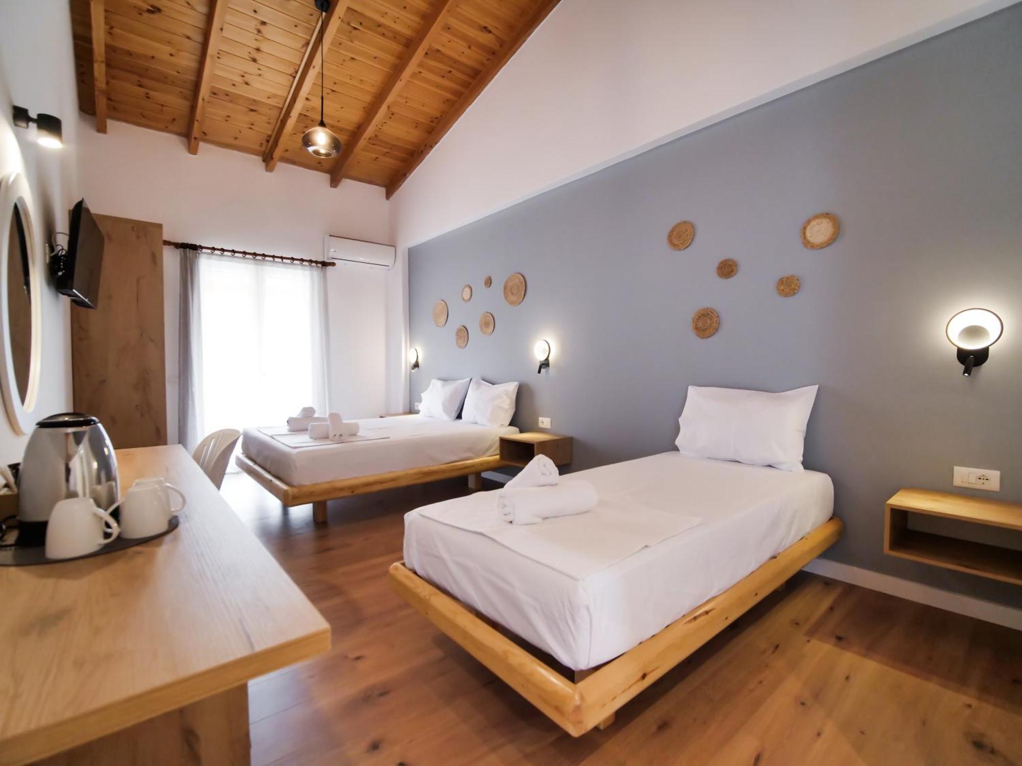 Aparthotel Orchard Retreat Himare Esterno foto