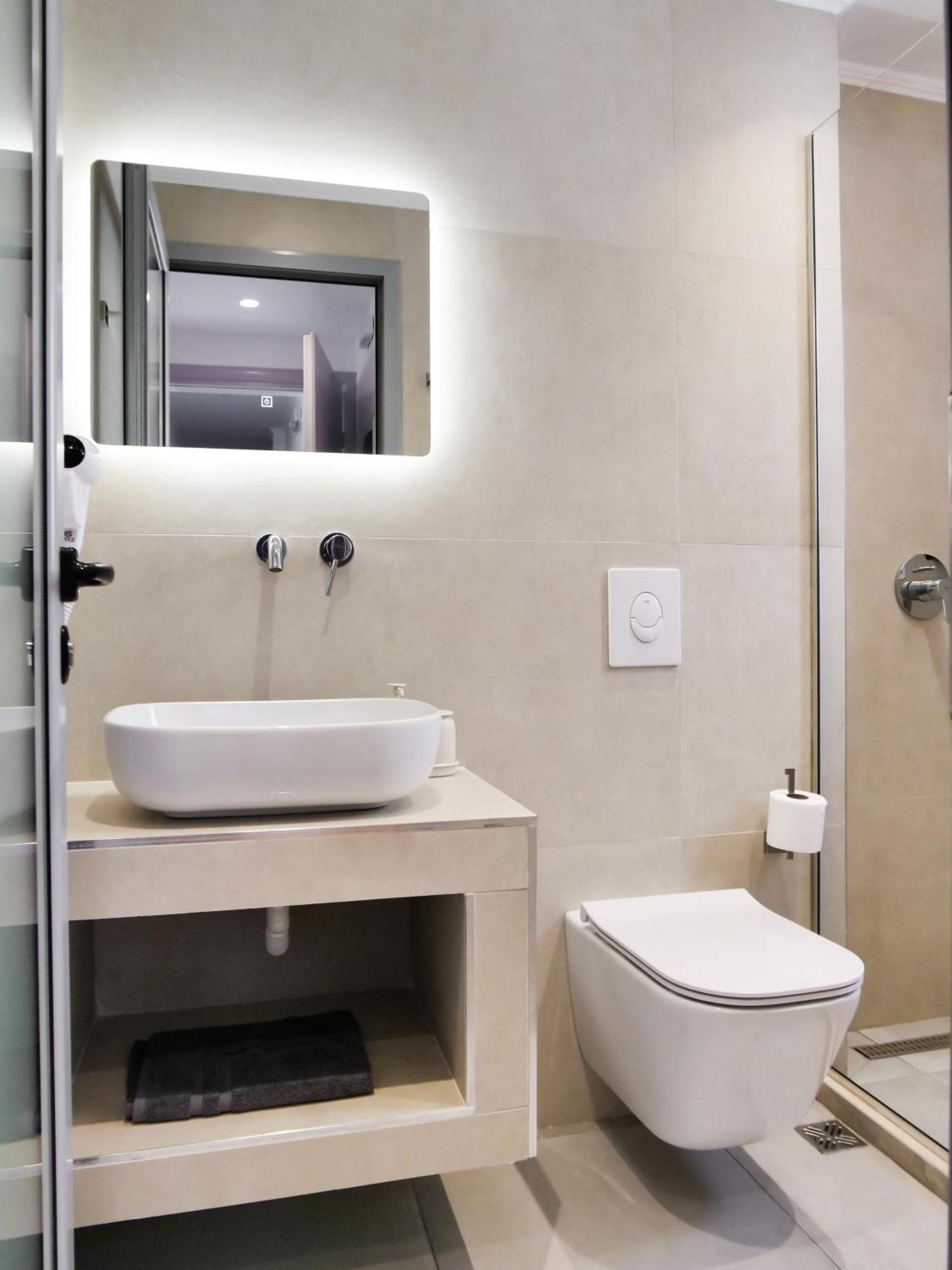 Aparthotel Orchard Retreat Himare Esterno foto
